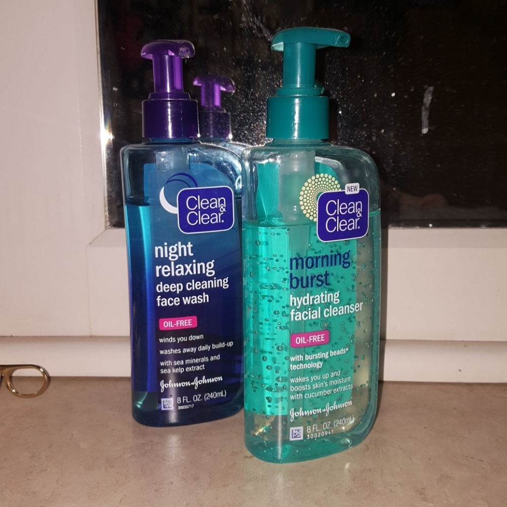 Two face cleaners